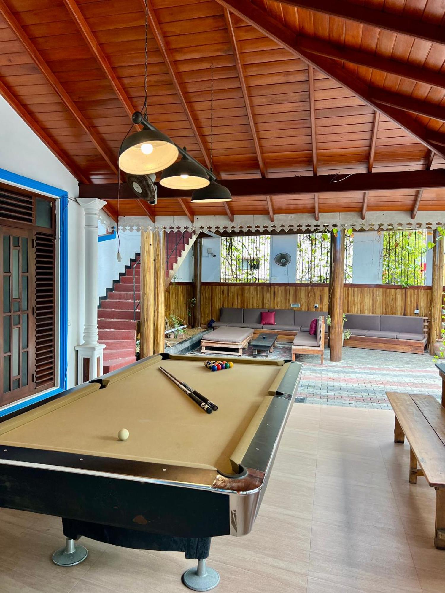 Hari Hari Hostel Weligama Luaran gambar