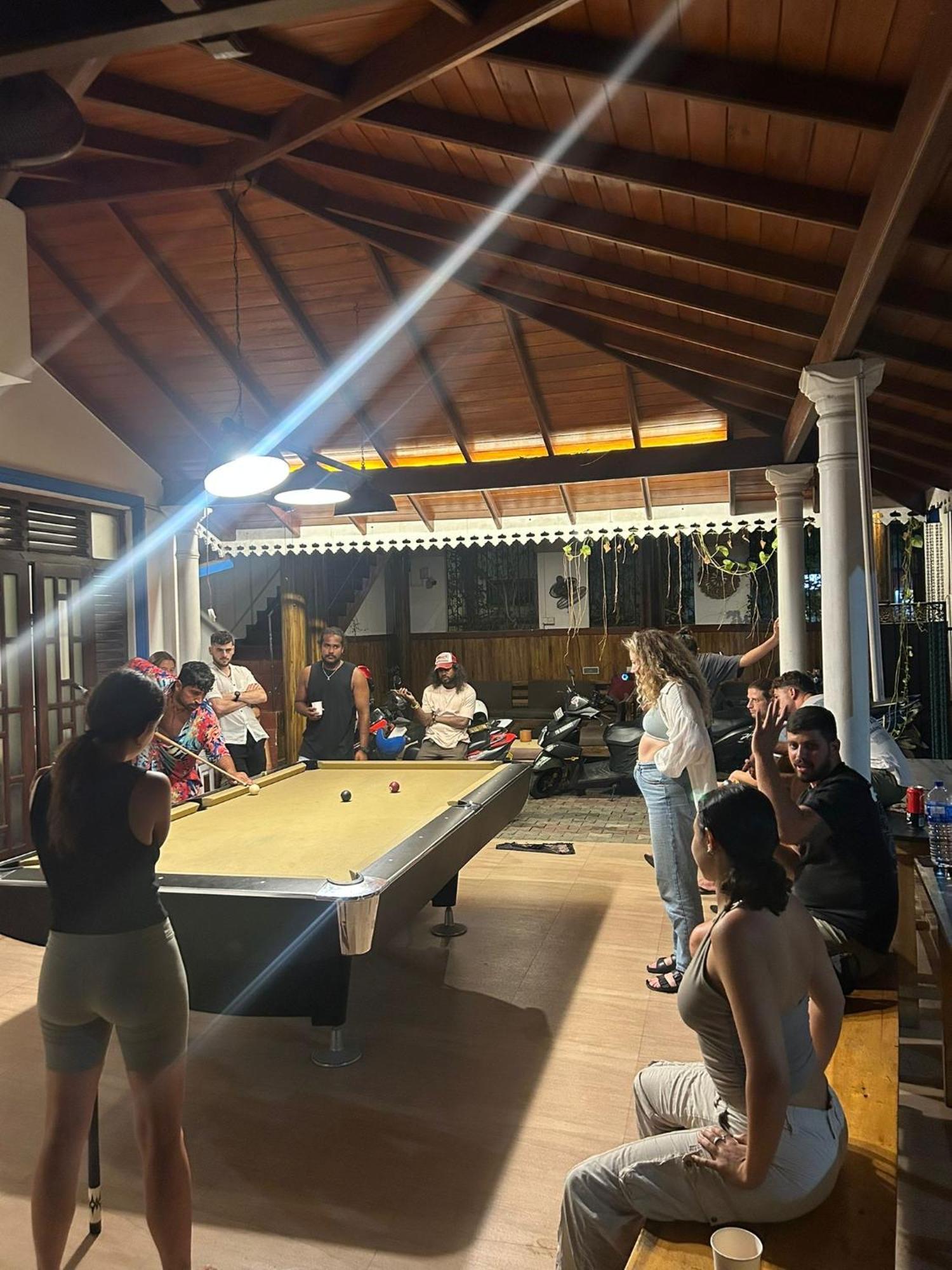 Hari Hari Hostel Weligama Luaran gambar