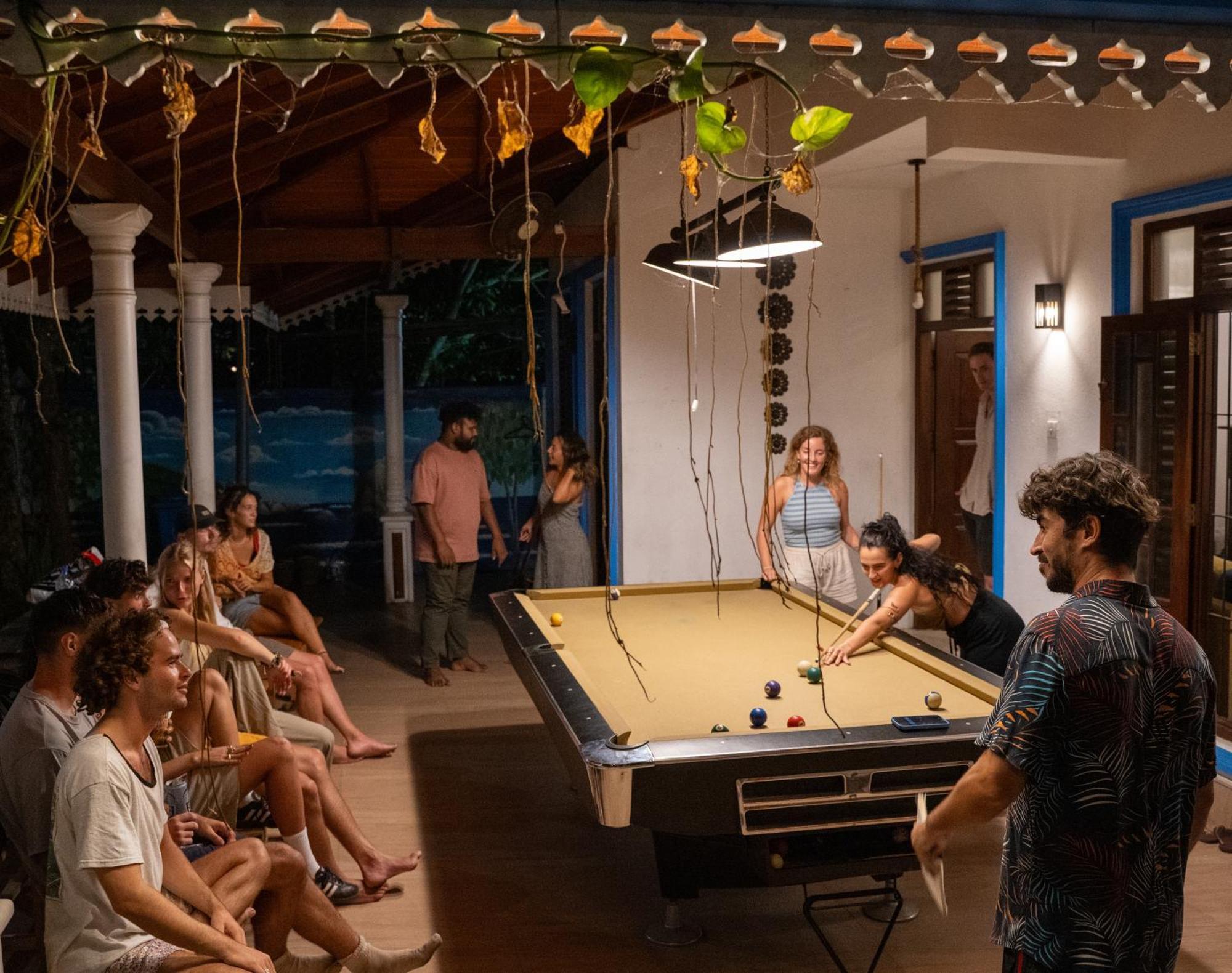 Hari Hari Hostel Weligama Luaran gambar